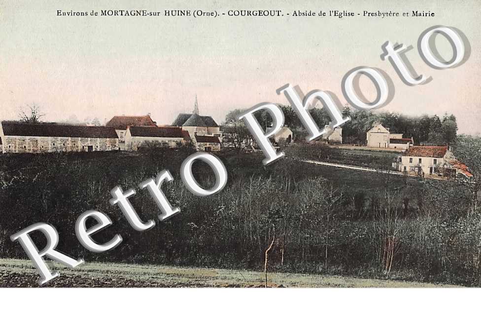 Abside de l&#039;église. Presbytère et Mairie.