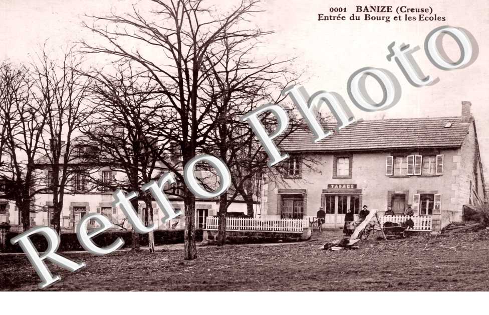 entrée du bourg et les écoles