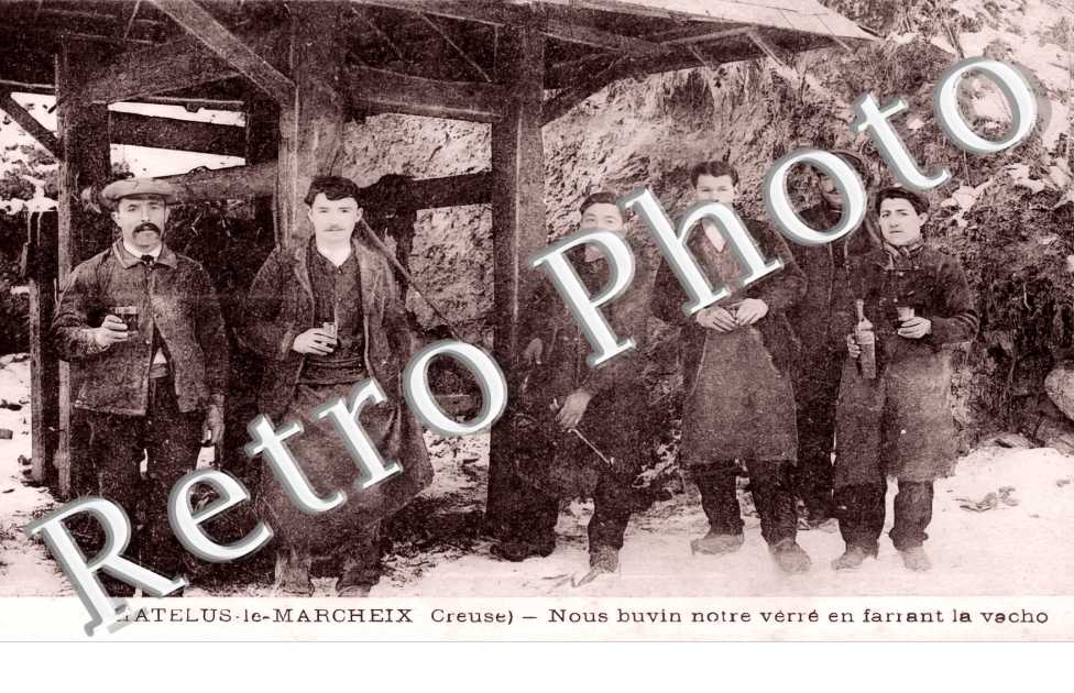 Nous buvin notre vérré en farrant la vacho