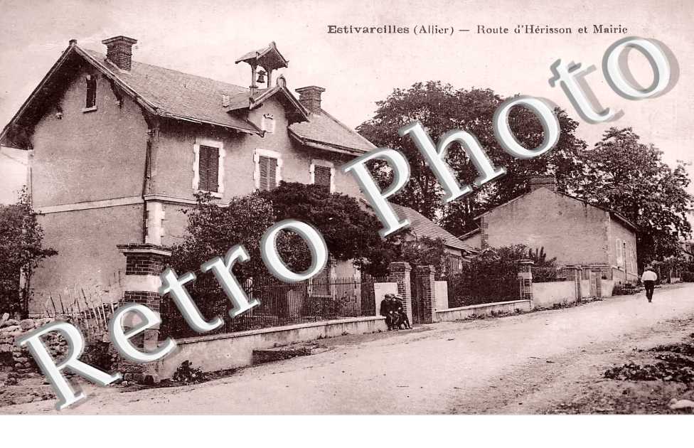 route d&#039;Hérisson et Mairie