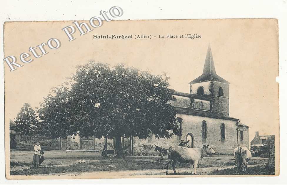 la place et l&#039;église