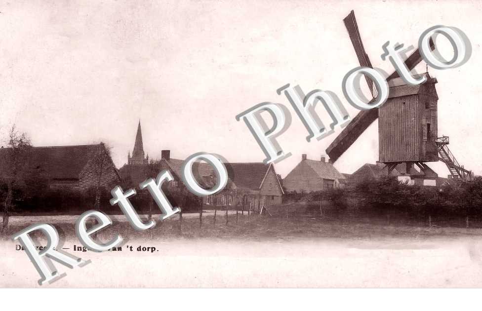 Ingang van&#039;t dorp