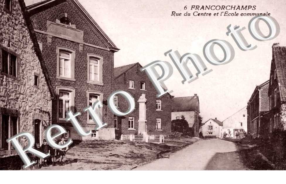 rue du centre et l&#039;école communale