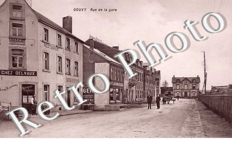 rue de la gare. Café Restaurant Chez Delvaux