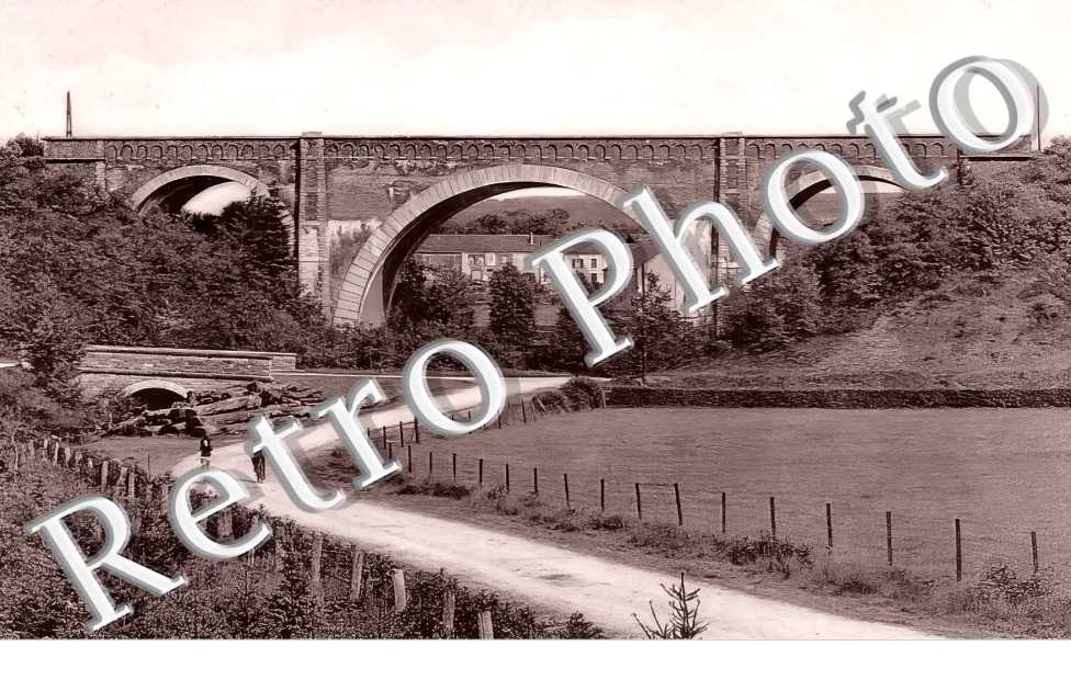 Pont du chemin de fer et route de Grand-Hez
