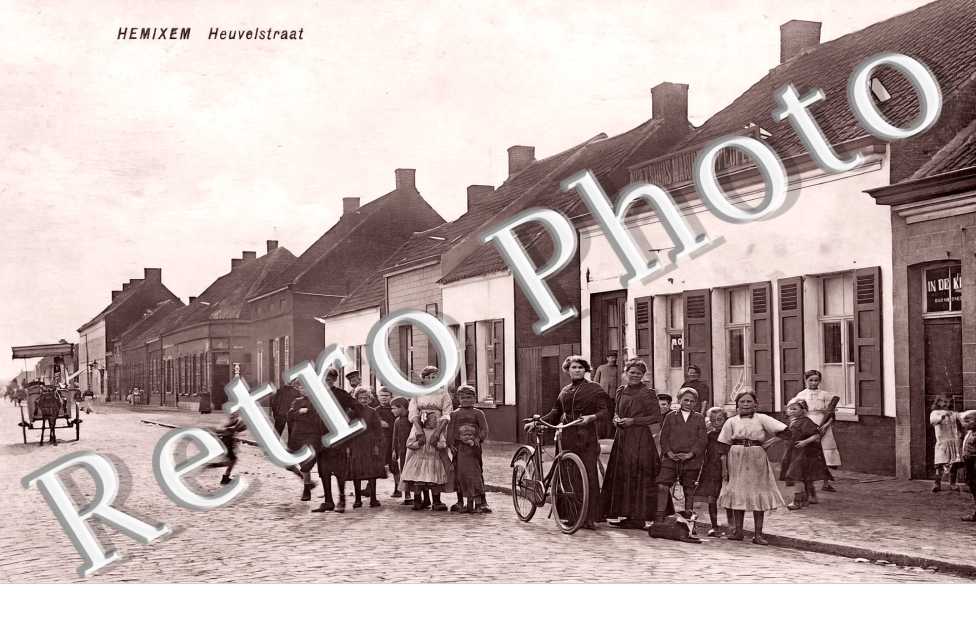 Hemixem. Heuvelstraat