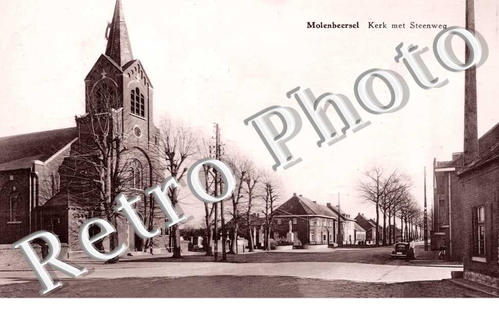 Molenbeersel. Kerk met Steenweg