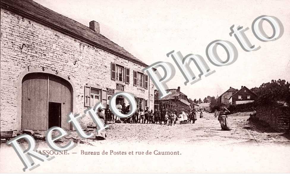 Bureau de Postes et rue de Caumont