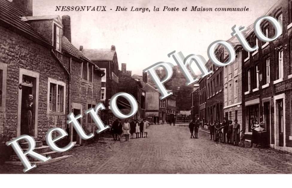 rue Large, la Poste et Maison communale