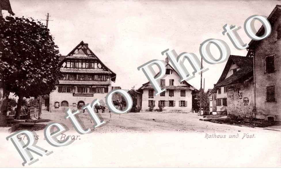 Rathaus und Post