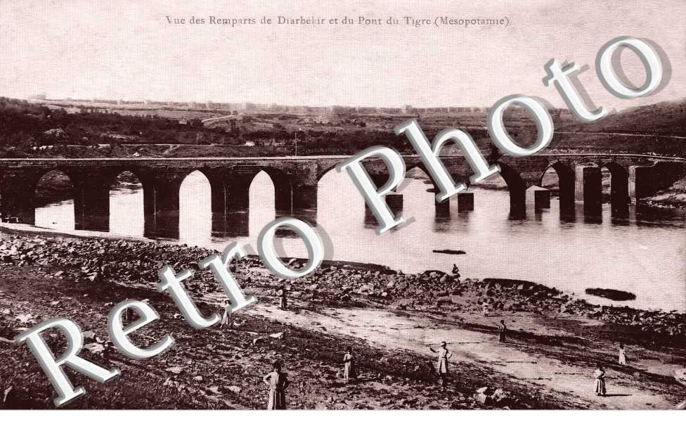 vue des remparts de Diarbélir et du Pont du Tigre (Mésopotamie)