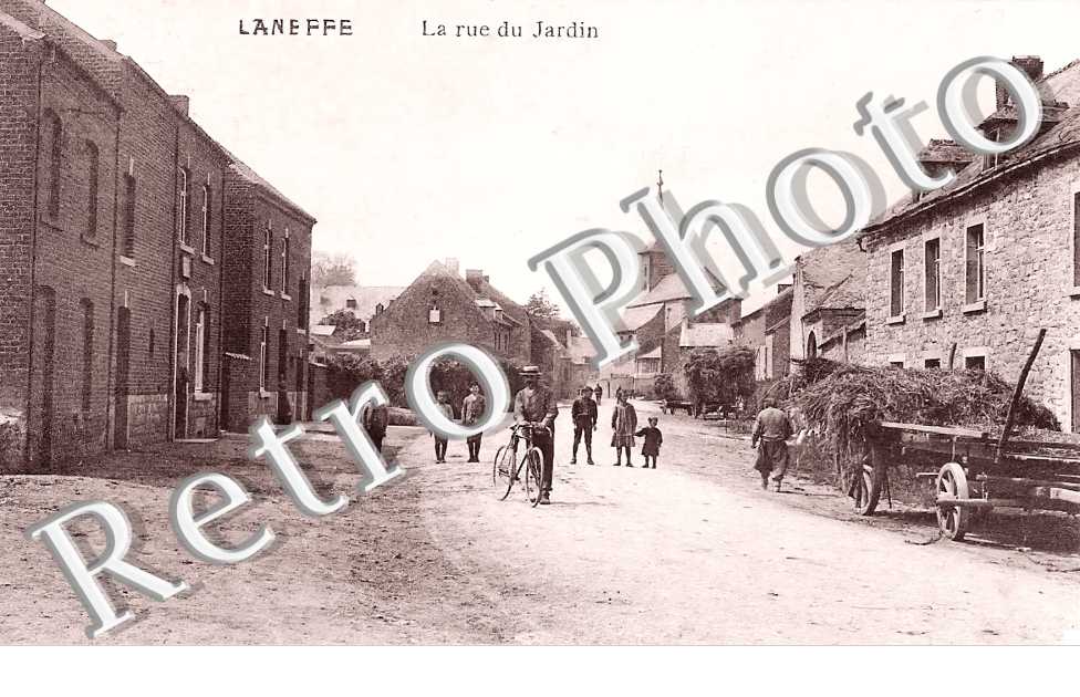 Laneffe. La rue du jardin