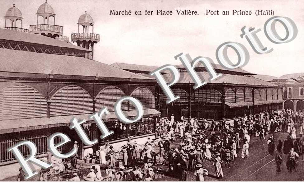 Marché en fer Place Valière