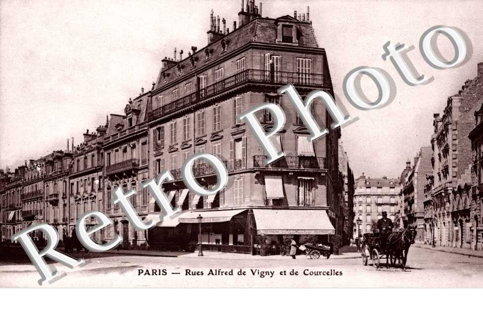 rues Alfred de Vigny et de Courcelles
