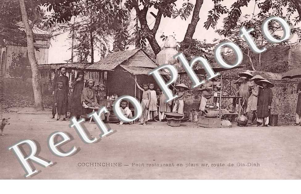 Petit Restaurant en plein air, route de Gia-Dinh