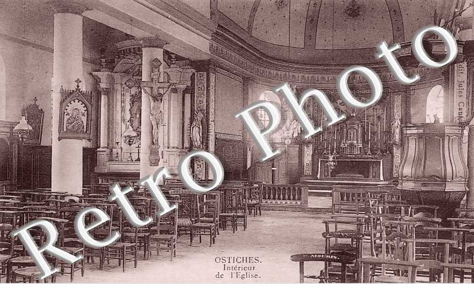 Ostiches.Intérieur de l&#039;église.