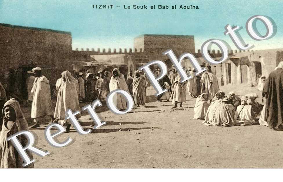 le souk et Bab el Aouïna