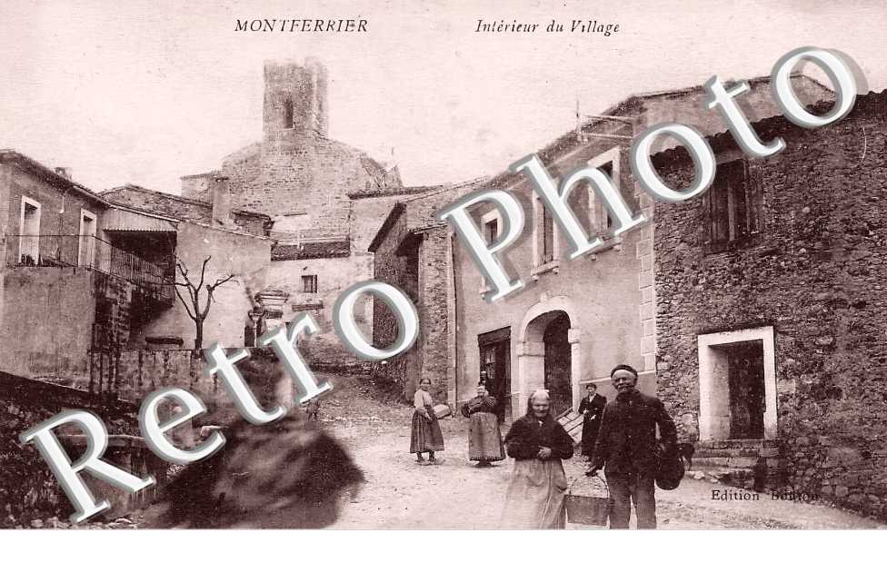 Intérieur du village