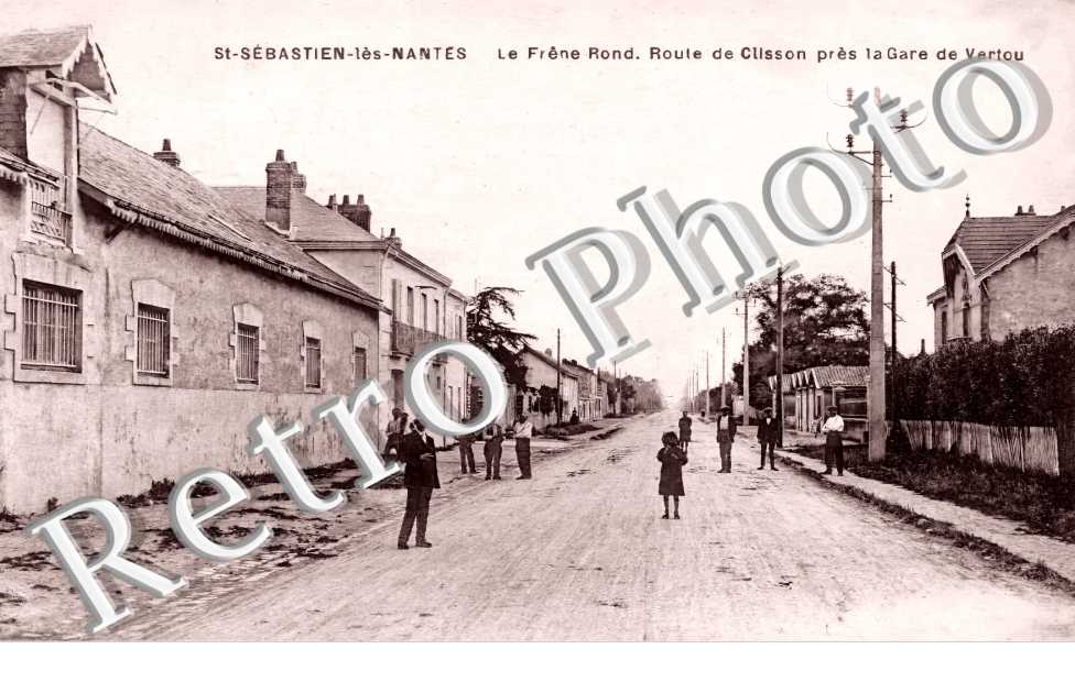 SAINT SEBASTIEN LES NANTES. Le Frêne Rond. Route de Clisson près la gare de Vertou