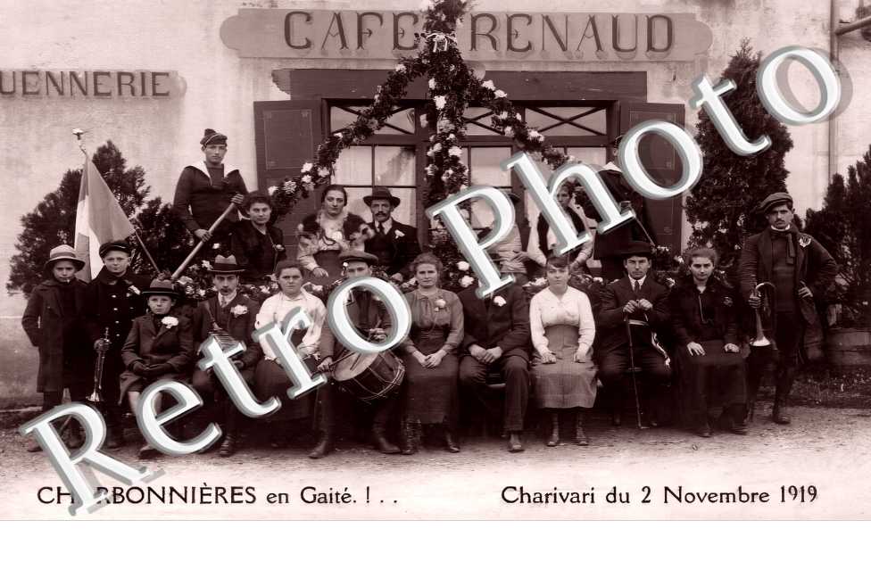 Café Renaud. Charivari du 2 novembre 1919