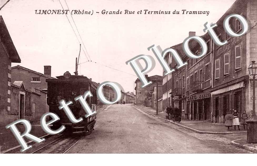 Grande rue et terminus du tramway