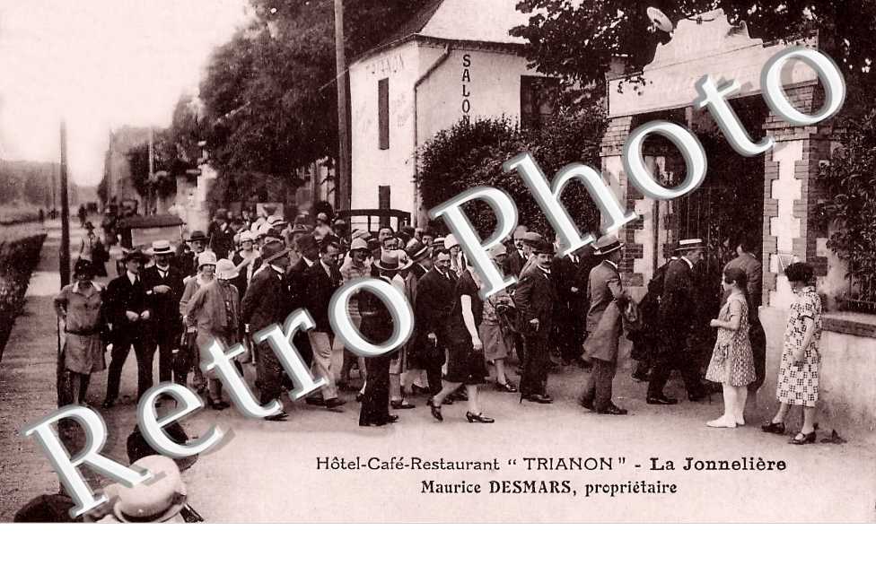 Hôtel-Café-Restaurant " Trianon " La Jonnelière. Maurice Desmars propriétaire