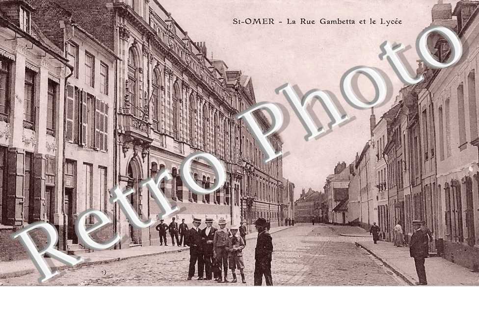 la rue Gambetta et le lycée