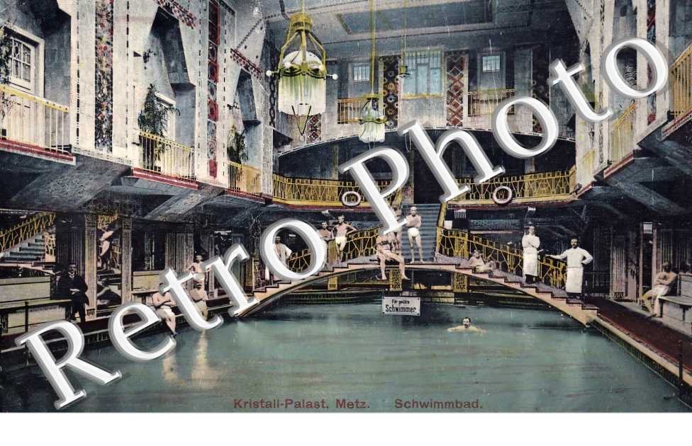 Kristall-Palast. Schwimmbad (piscine)
