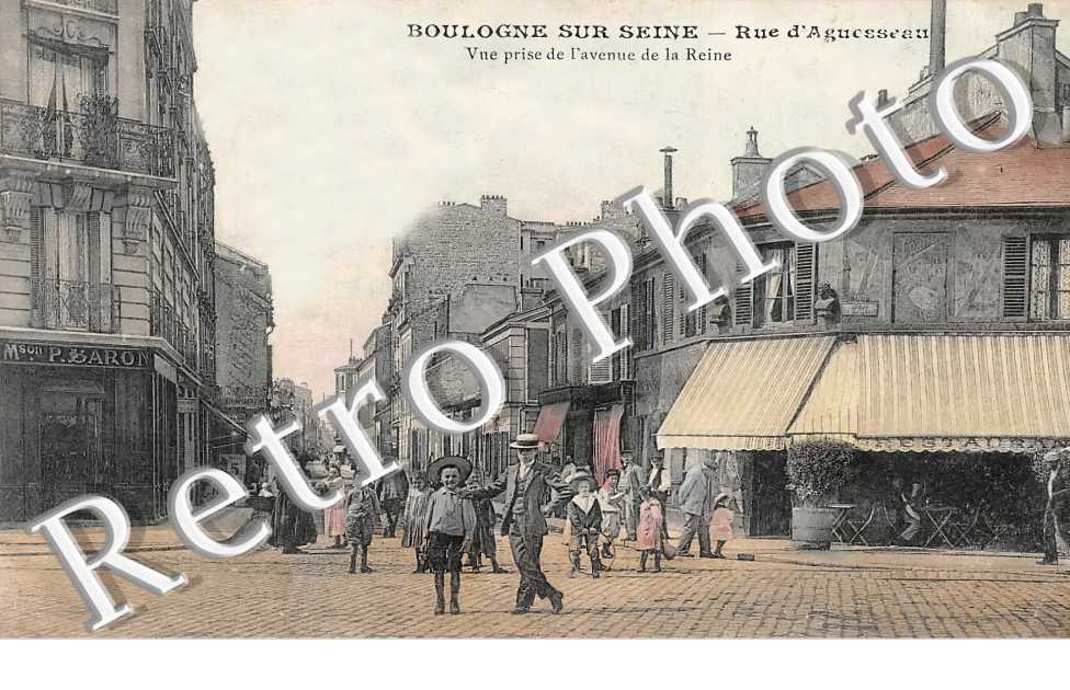 rue d'Aguesseau. Vue prise de l'avenue de la Reine