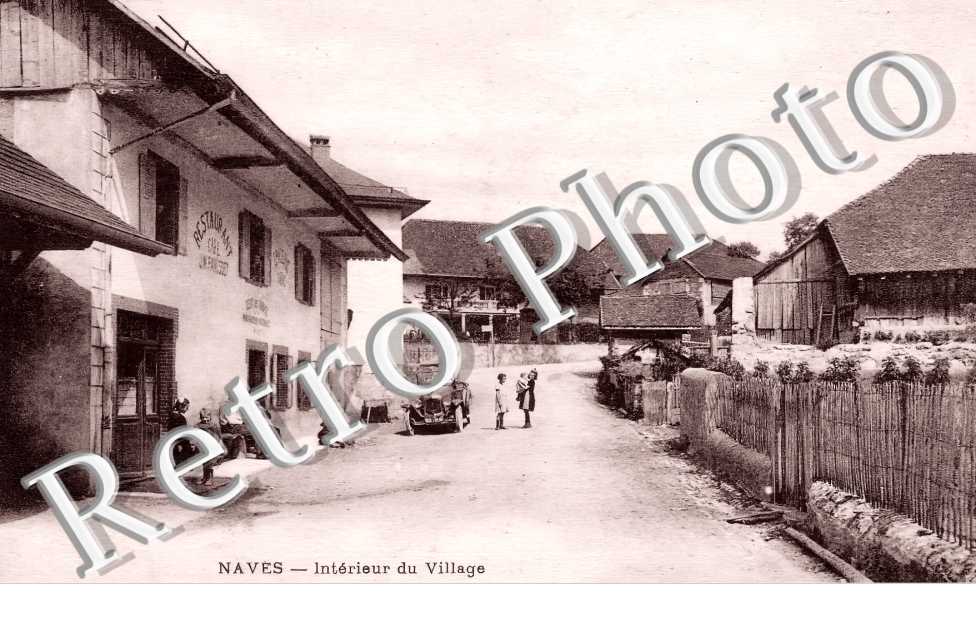 Intérieur du village