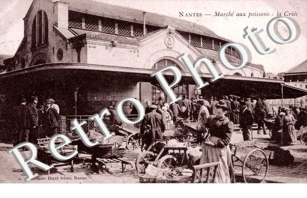 MARCHE AUX POISSONS
