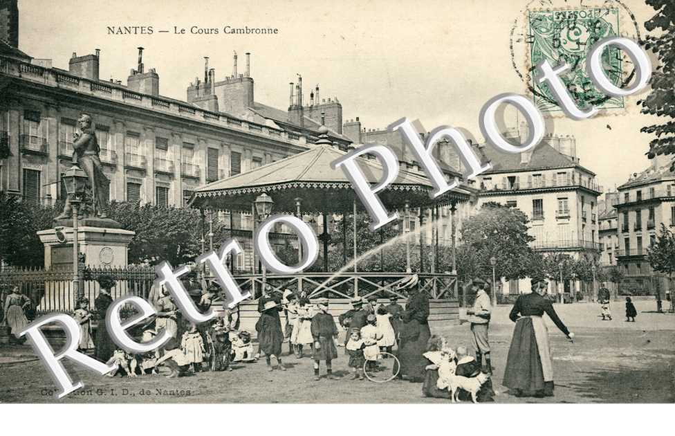 la Statue de Cambronne et le cours -  Cours de la Republique