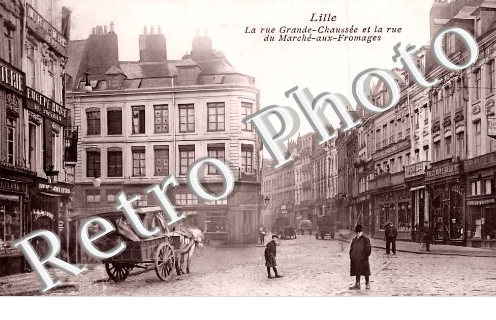 la rue Grande-Chaussée et la rue du Marché-aux-Fromages