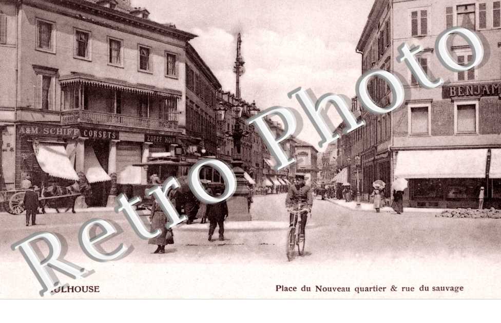 place du nouveau quartier et rue du sauvage