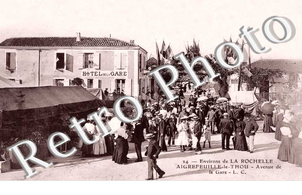 Aigrefeuille-le-Thou. Avenue de la gare