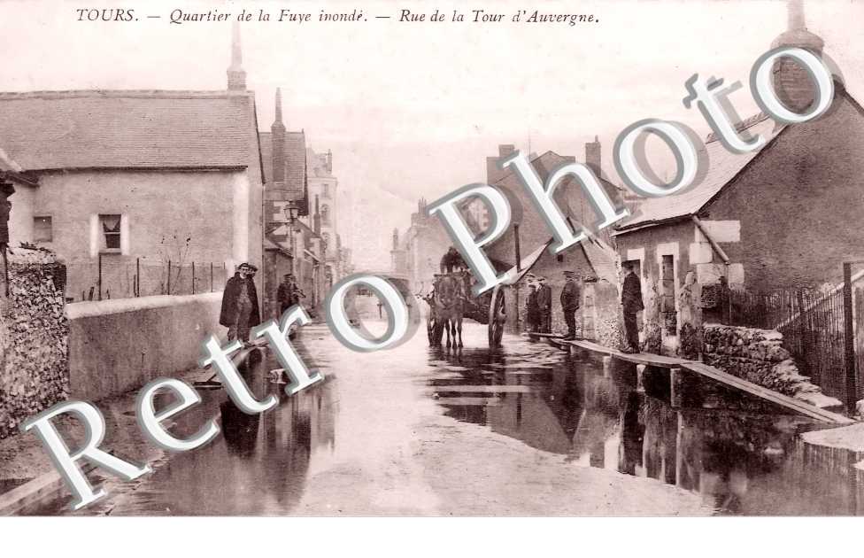 quartier de la Fuye inondé. Rue de la Tour d'Auvergne