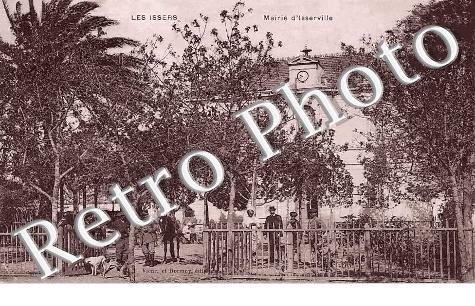 Les Issers. Mairie