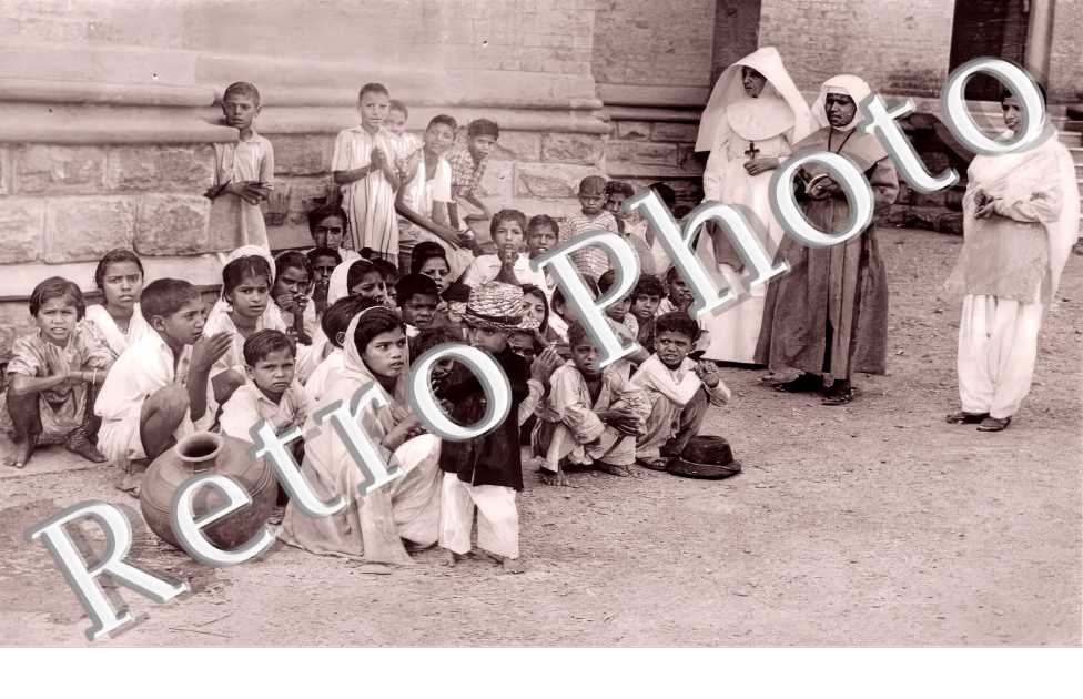 religieuses et enfants
