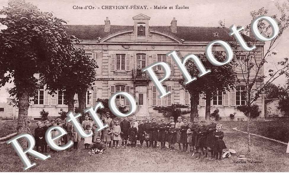 CHEVIGNY-FENAY. Mairie et Ecoles