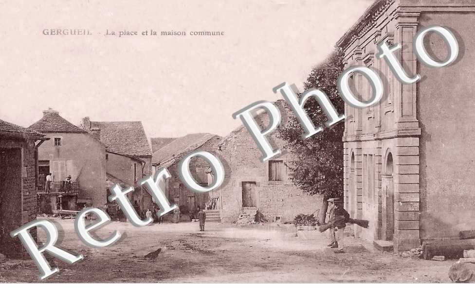 la place et la maison commune