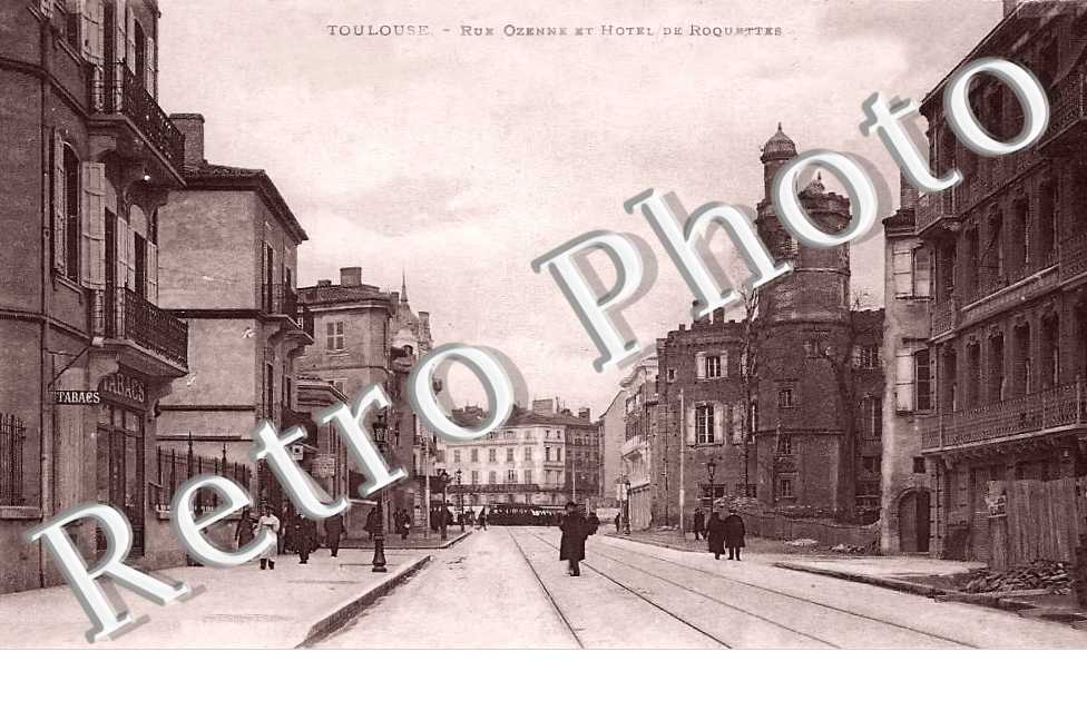 Rue Ozenne et Hotel de Roquettes