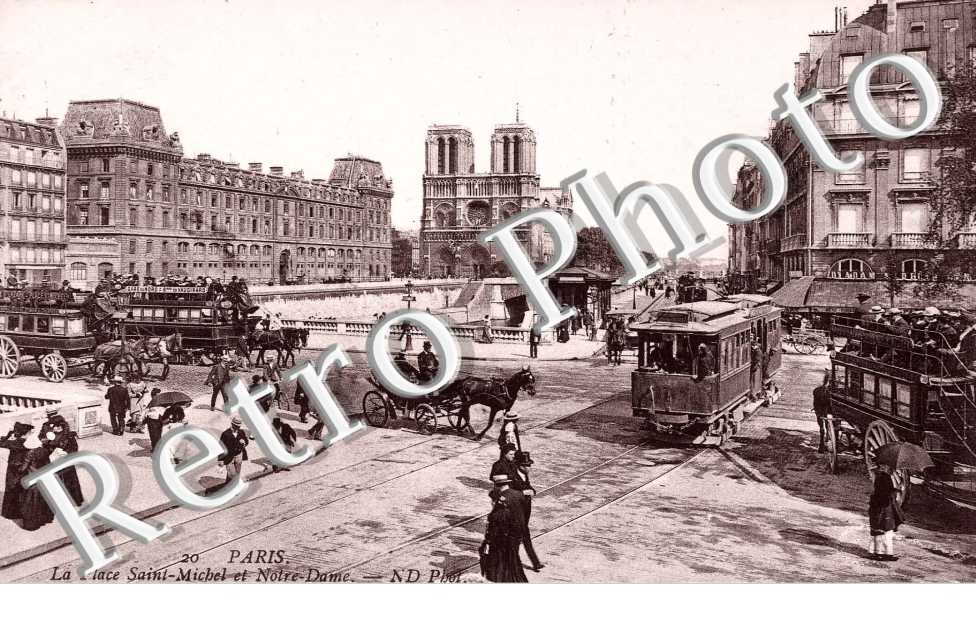 la place Saint-Michel et Notre-Dame