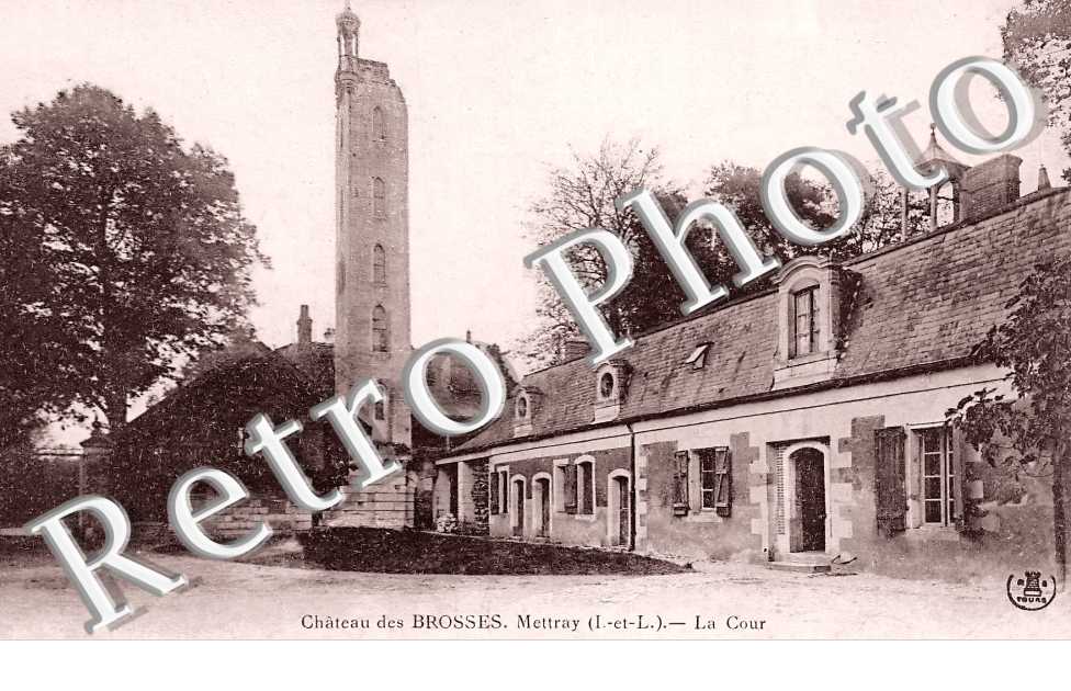 château des Brosses. La cour