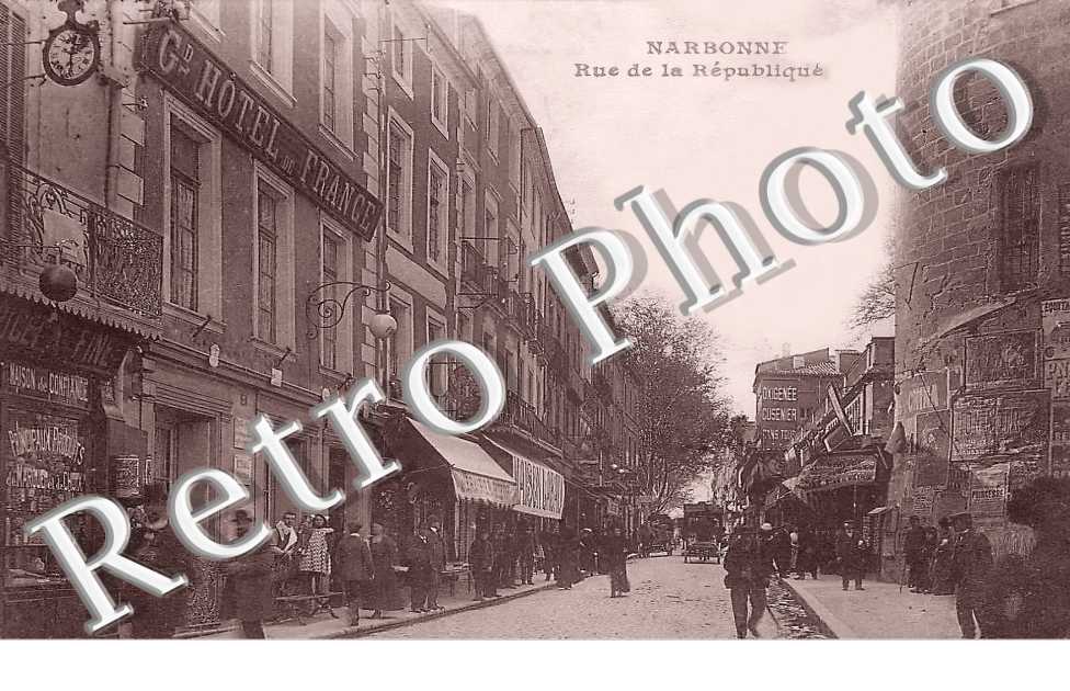 rue de la République. Grand Hotel de France