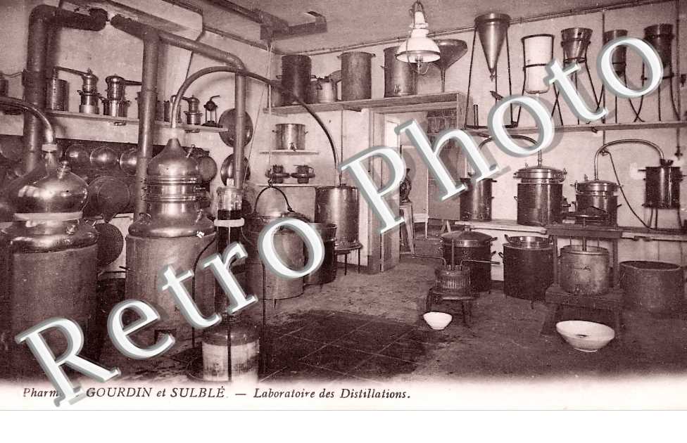 Pharmacie Gourdin et Sulblé. Laboratoire des Distillations