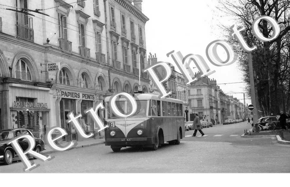 Trolleybus boulevard Beranger