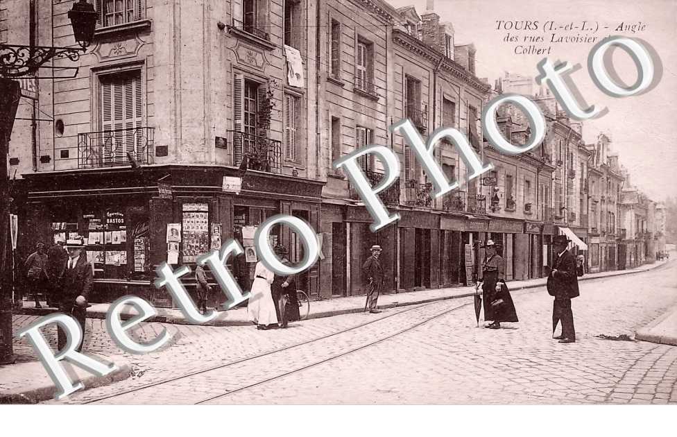 Angle des rues Lavoisier et Colbert
