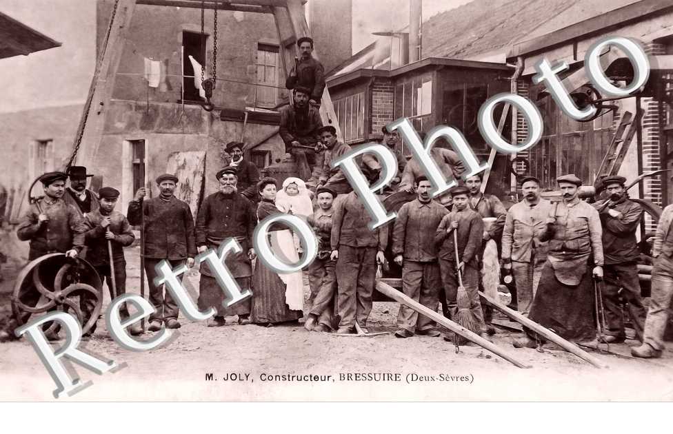 M. Joly, constructeur