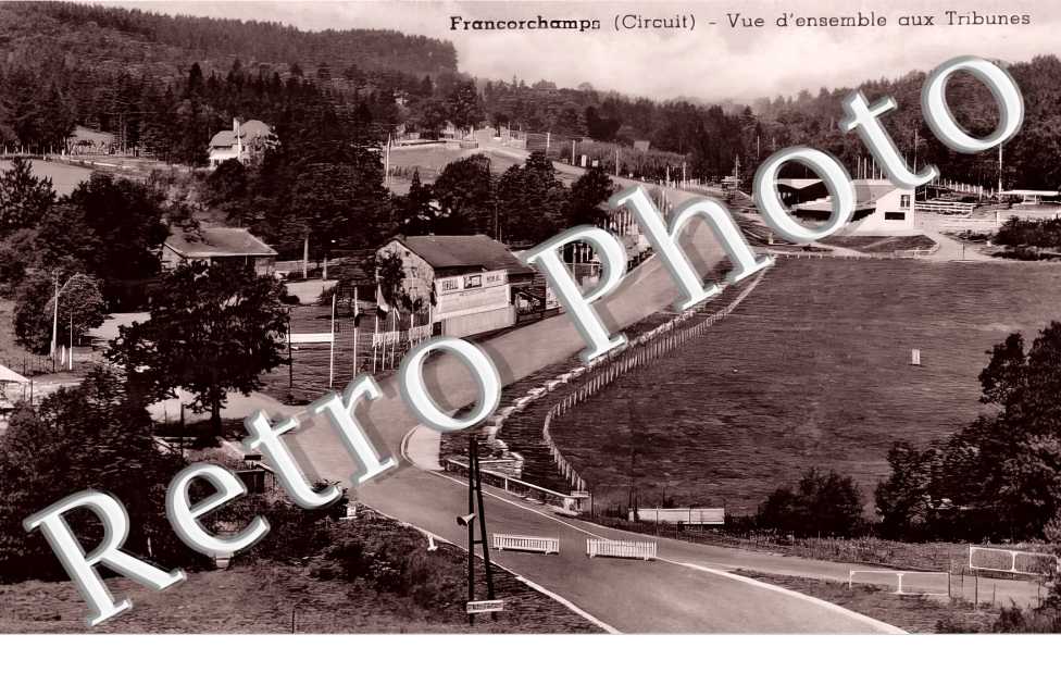 Circuit. Vue d&#039;ensemble des Tribunes