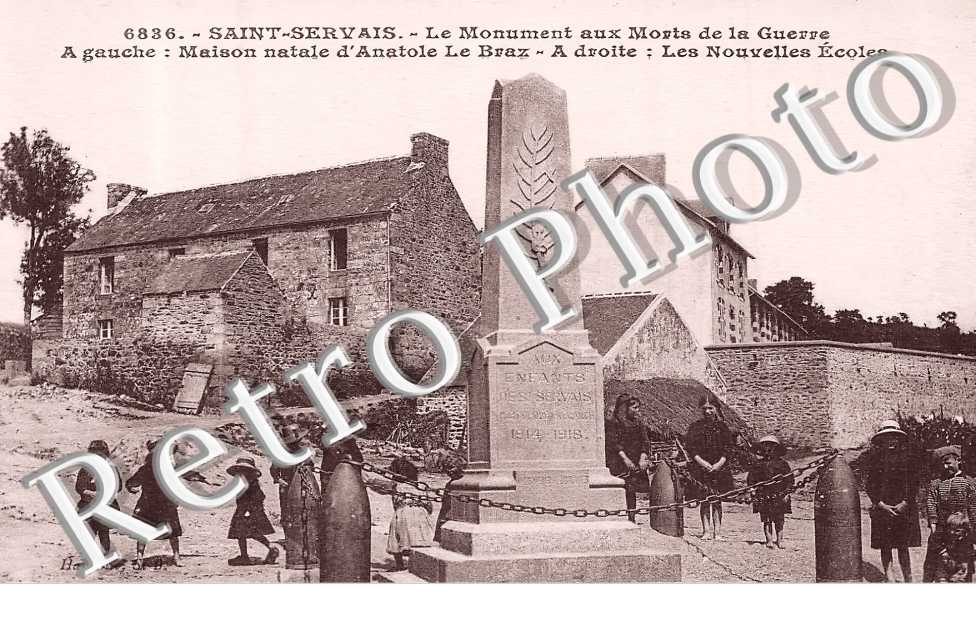 Le monument aux morts. Maison natale d&#039;Anatole Le Braz. Les nouvelles écoles